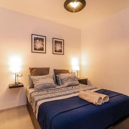 Lovely Cozy 2-Bedroom Residential Home With Patio Benalmádena Exterior photo