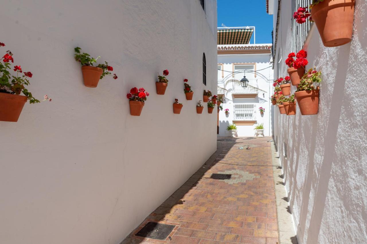 Lovely Cozy 2-Bedroom Residential Home With Patio Benalmádena Exterior photo